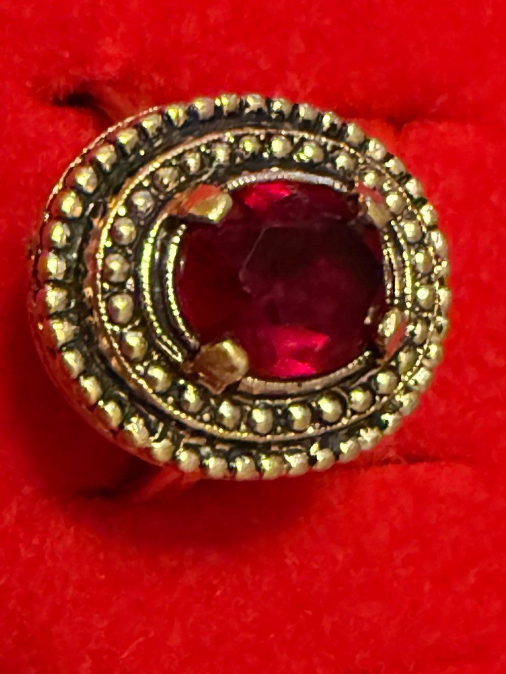 Vintage Sarah Coventry Goldtone Red Crystal Cocktail Ring